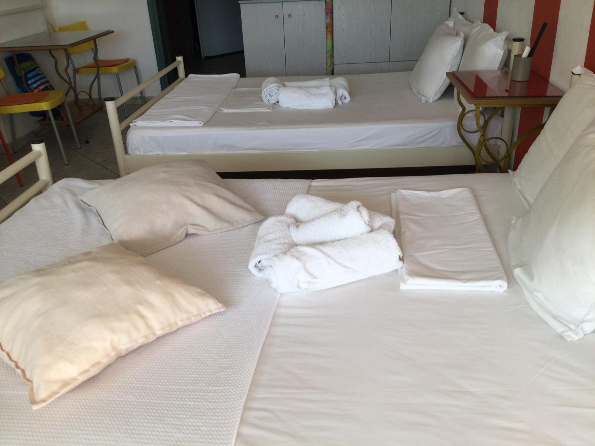 Maria'S Roomstudios Apartments Flats To Let Seaside Heart City Chantzara Spyropoulos Igoumenitsa Exterior photo