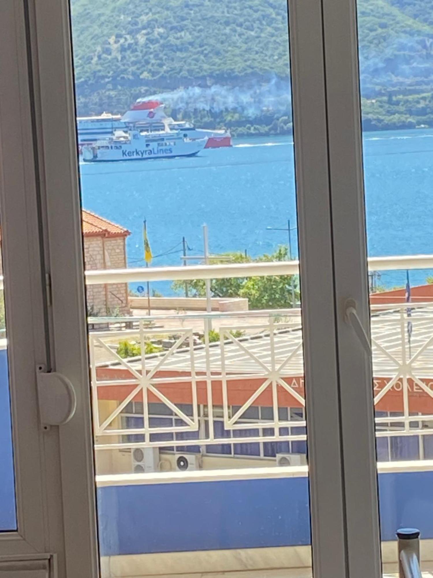 Maria'S Roomstudios Apartments Flats To Let Seaside Heart City Chantzara Spyropoulos Igoumenitsa Exterior photo